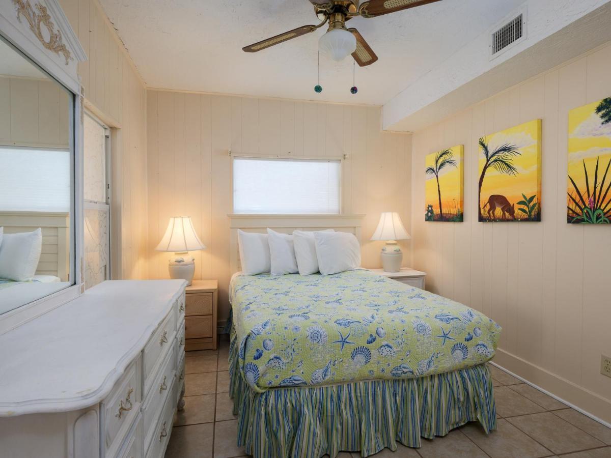 Sea Aire Oceanfront Inn Какао-Бич Экстерьер фото